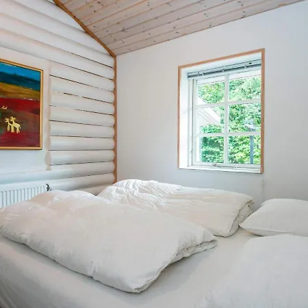 8 Person In Glesborg Semesterbostad *