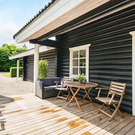 8 Person In Glesborg Semesterbostad Fjellerup